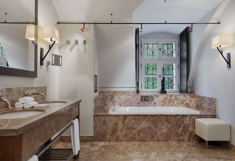 سوئیت کلاسیک, Augustine, A Luxury Collection Hotel, Prague