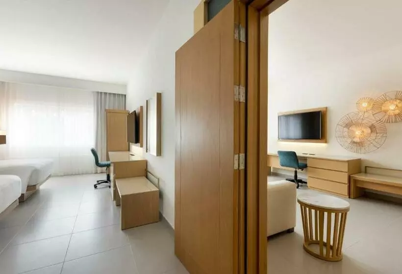 سوییت جونیور, Courtyard By Marriott Cancun Airport