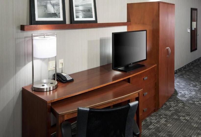 带大床的标准间, Courtyard By Marriott Santa Clarita Valencia