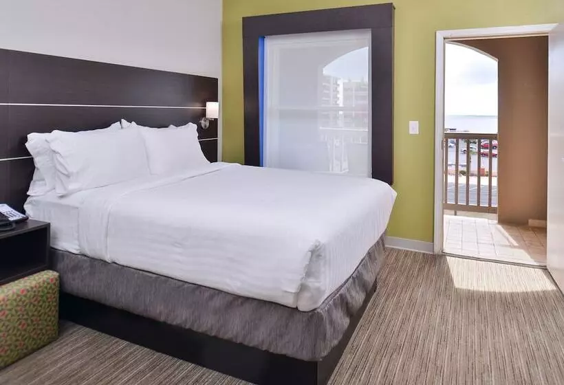 سوییت با چشم‌انداز دریا, Holiday Inn Express & Suites Corpus Christi N Padre Island, An Ihg