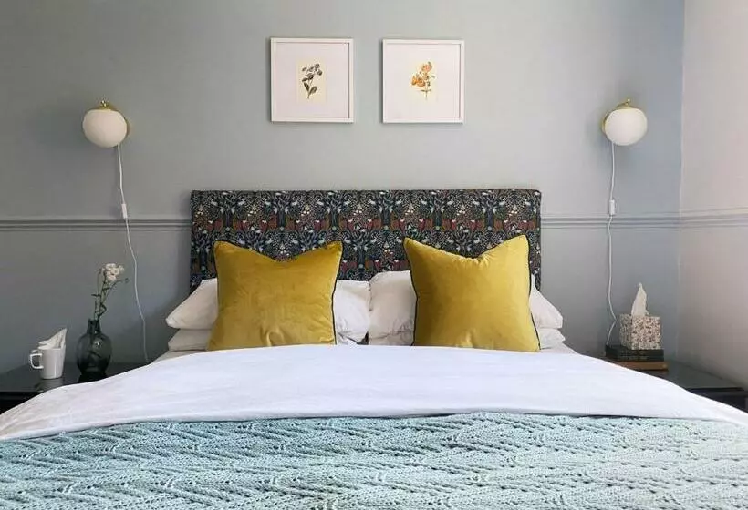 スタンダードルーム, The Emsworth B&b