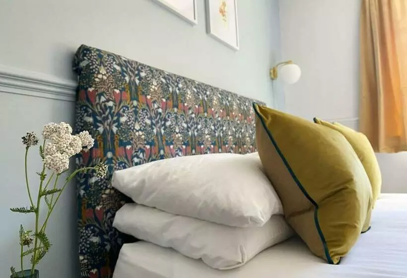 スタンダードルーム, The Emsworth B&b