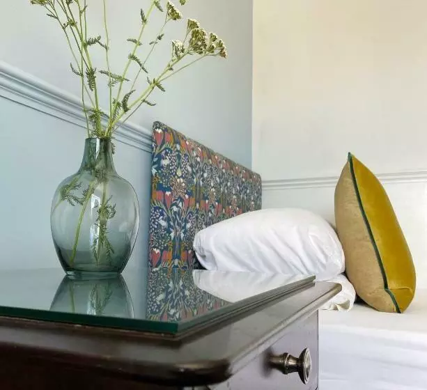 シングルベーシックルーム, The Emsworth B&b