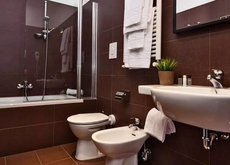 اتاق استاندارد سه نفره, Lh Hotel Excel Roma Montemario
