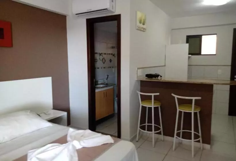 デラックスルーム, Marsallis Praia