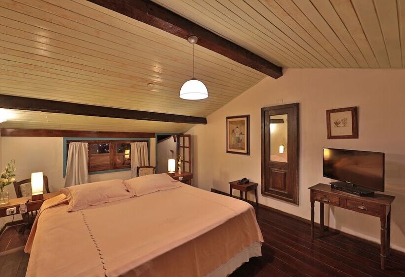 חדר סטנדרט לארבעה, Pousada Do Amparo