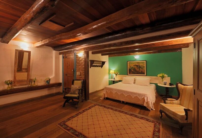 חדר דלוקס לשלושה, Pousada Do Amparo