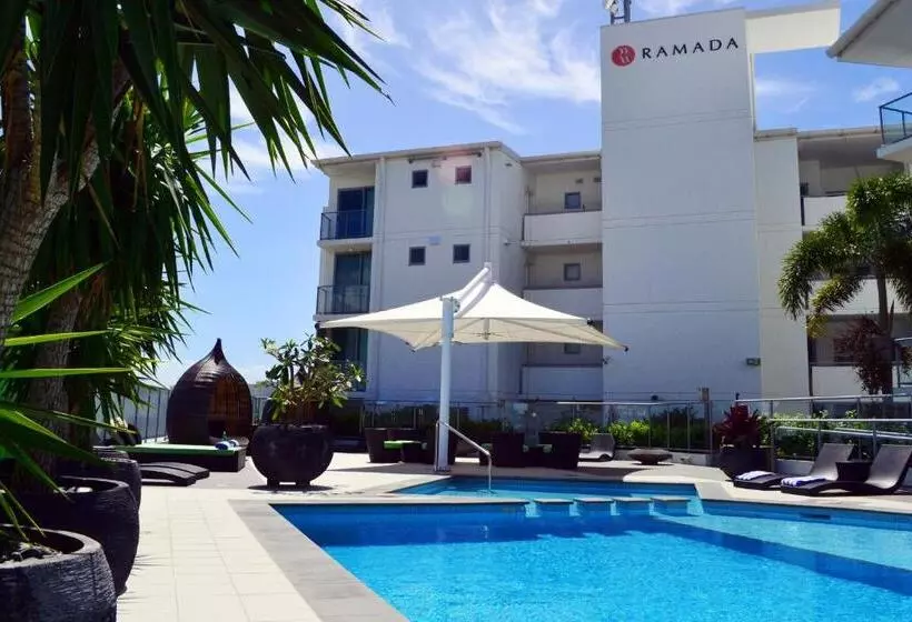 سوییت با چشم‌انداز استخر, Ramada Hotel & Suites By Wyndham Ballina Byron