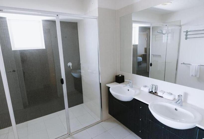 풀장 전망 스위트, Ramada Hotel & Suites By Wyndham Ballina Byron