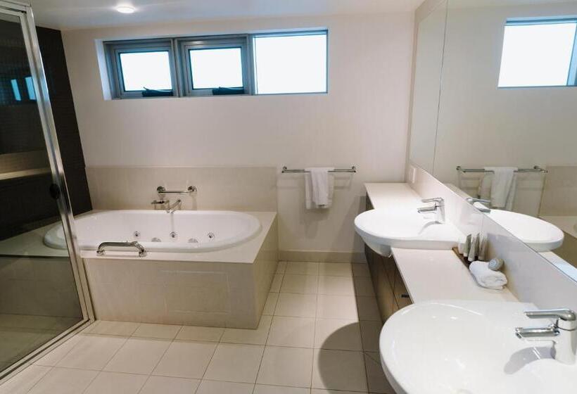 , Ramada Hotel & Suites By Wyndham Ballina Byron