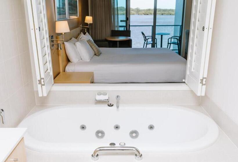 스탠다드 룸 강 전망, Ramada Hotel & Suites By Wyndham Ballina Byron