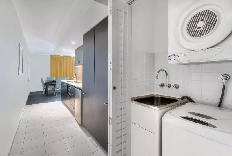 سوییت با چشم‌انداز استخر, Ramada Hotel & Suites By Wyndham Ballina Byron