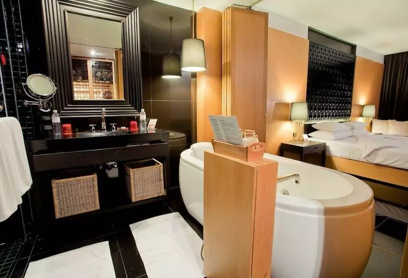 اتاق لوکس, Ramada Resort By Wyndham Khao Lak