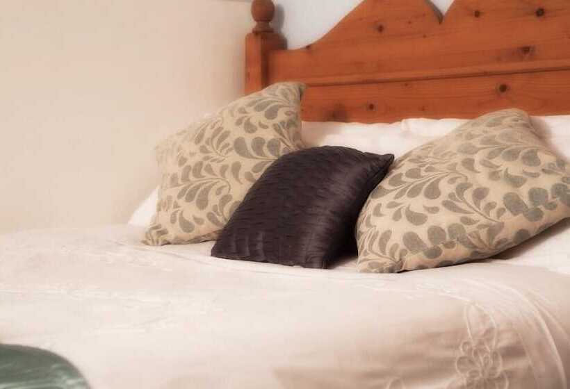 标准间, Rusheen Bay House