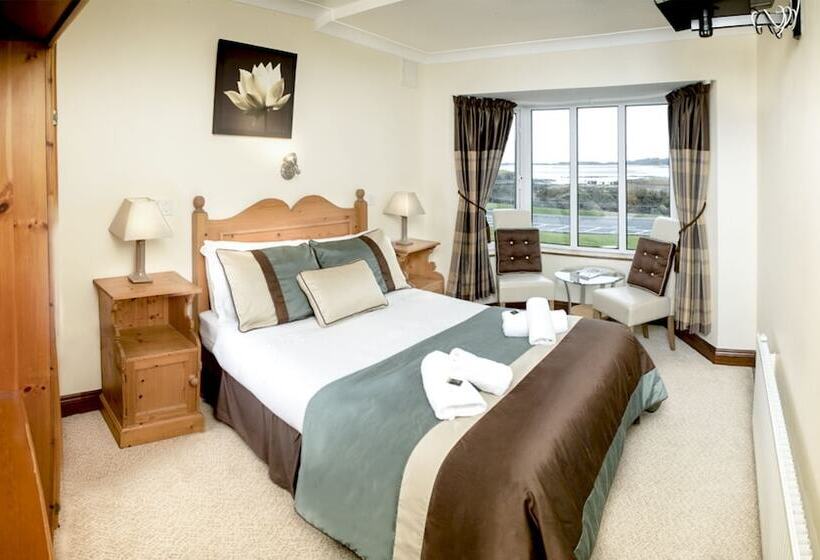 标准间, Rusheen Bay House