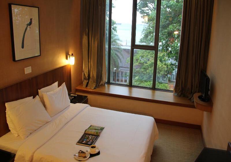 Superior Room, Siloso Beach Resort Sentosa