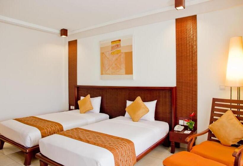 Номер Deluxe, The Rani Hotel & Spa