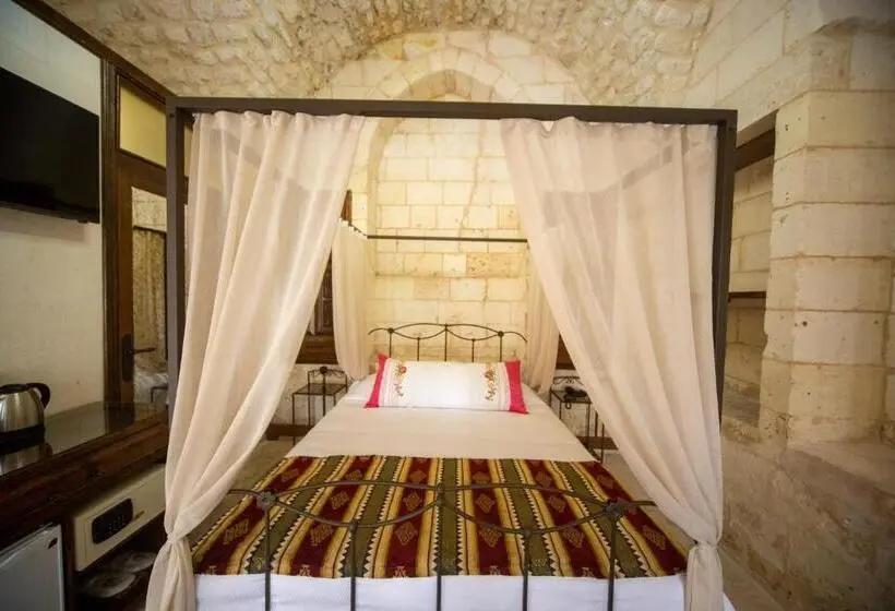 اتاق استاندارد, Hayatlı Konak