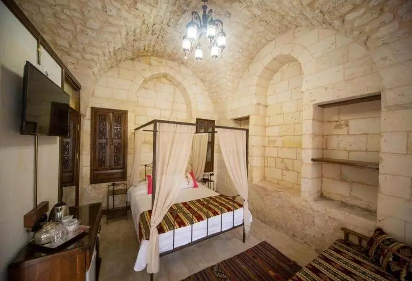 اتاق استاندارد, Hayatlı Konak