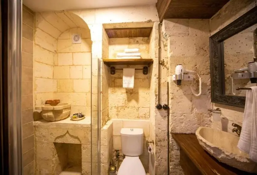 اتاق استاندارد, Hayatlı Konak