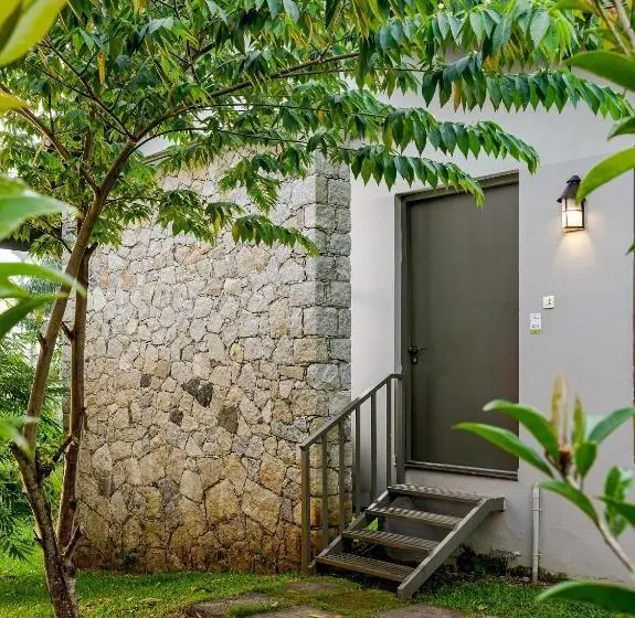 スイート, Coffee Greens Resort