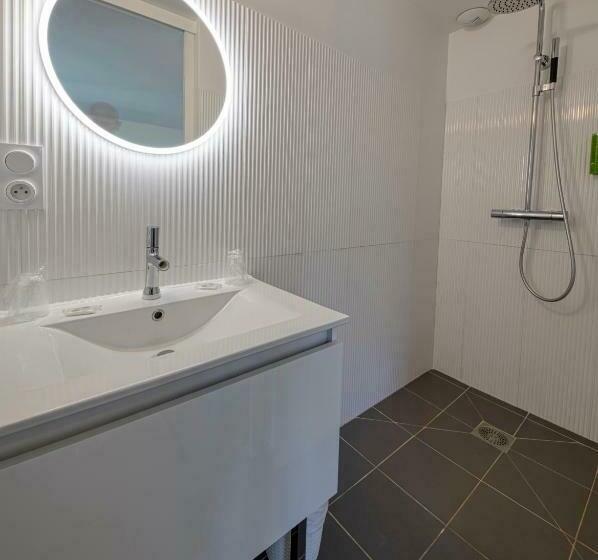 غرفة سوبيريور, Lac D Orient