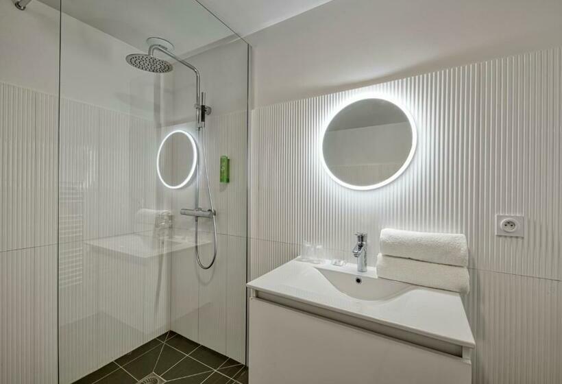 غرفة سوبيريور رباعية, Lac D Orient