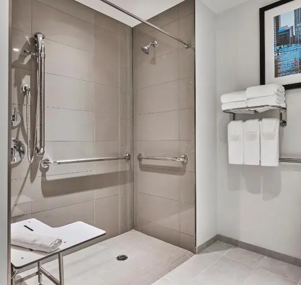 身障者適用キングサイズベッドルーム, Hyatt House Davis