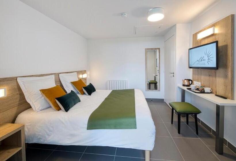 غرفة قياسية, Lac D Orient