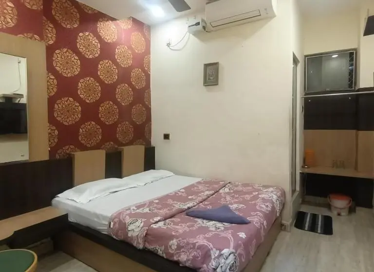 Deluxe-huone, Sukhmani