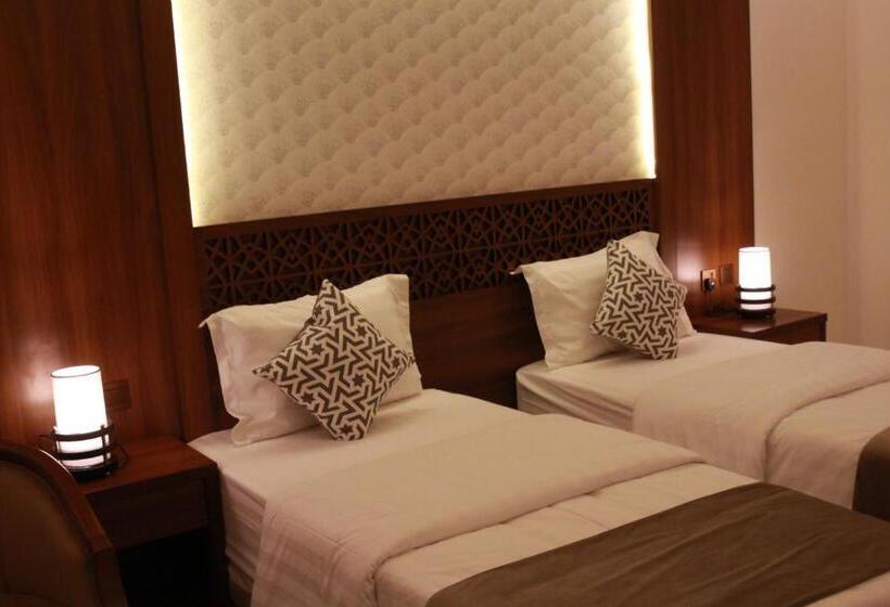 Standard room with outdoor bath, دوز للشقق المخدومة