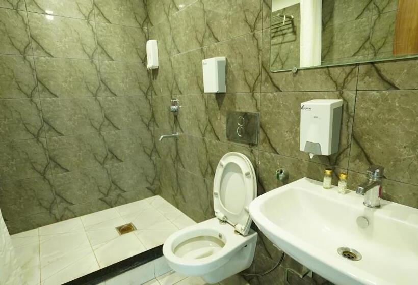 חדר דלוקס, 360