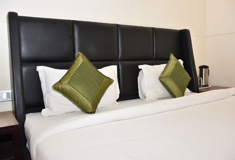 חדר דלוקס, 360