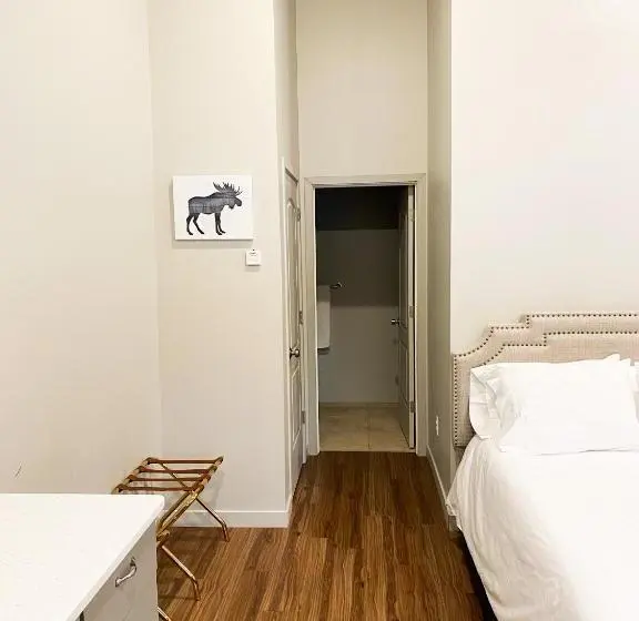 デラックスルーム, Spruce Lodge