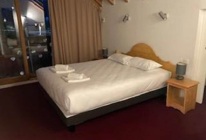 标准间, Timberlodge