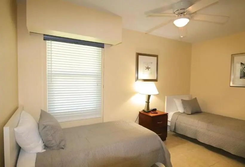 2 Bedroom Apartment with Views, John S Pass Hotel   Fully Remote Check In