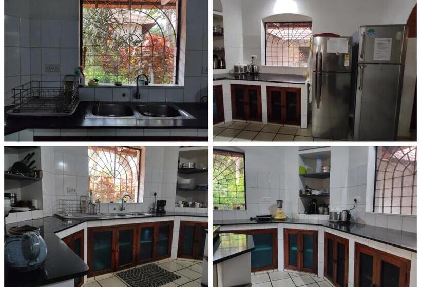Suite with Terrace, Gaia's Garden Guest House
