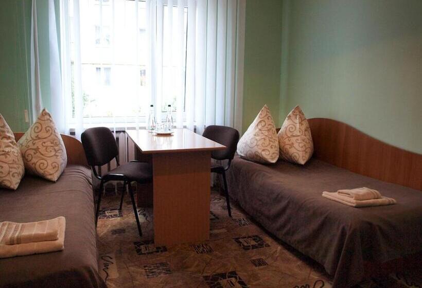 Standard 3 Pers. Værelse, готель мотор