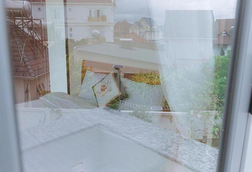 اتاق استاندارد با تخت بزرگ, Rosa Villa & Hotel Dalat