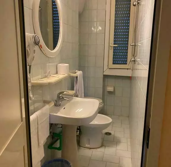 スタンダードシングルルーム, Nuovo Hotel Attico