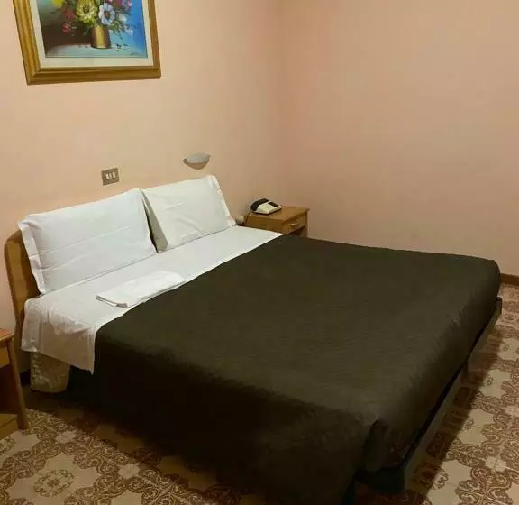 スタンダードルーム, Nuovo Hotel Attico