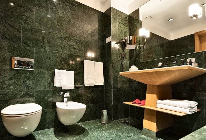 اتاق استاندارد, Crowne Plaza Milan City, An Ihg