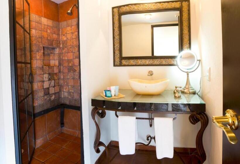 סוויטה דלוקס, Herencia By Hosting House