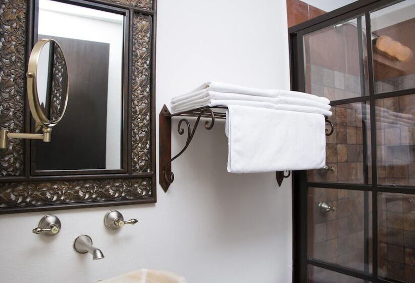 סוויטת ג'וניור, Herencia By Hosting House