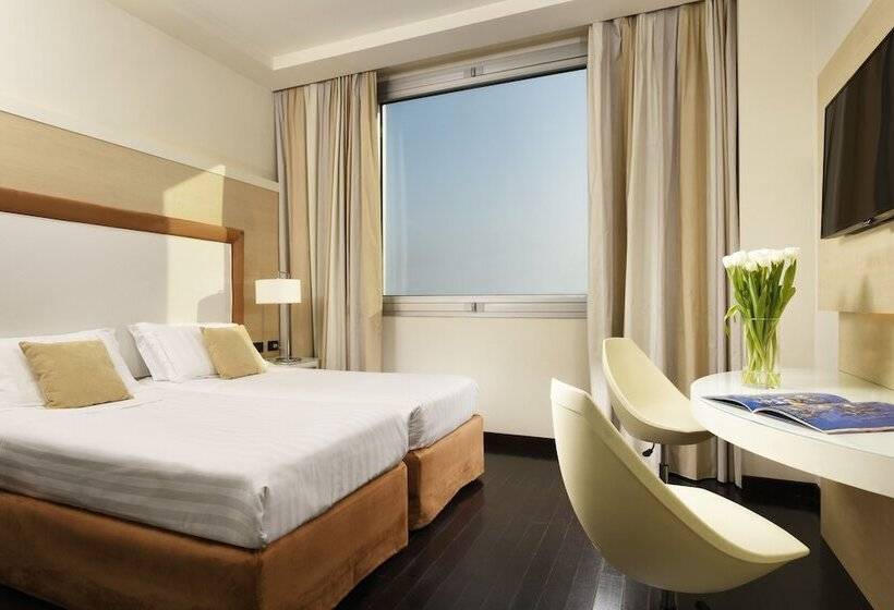 舒适型房间, La Favorita