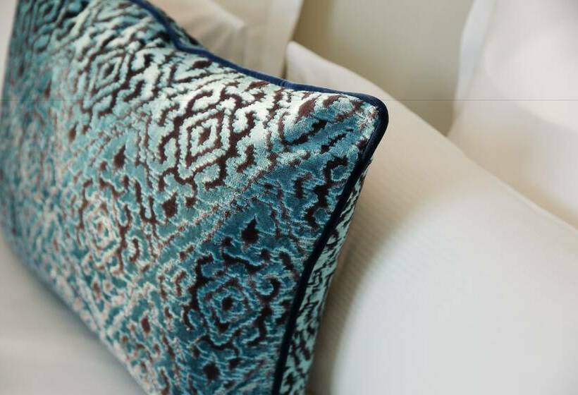 Chambre Supérieure, Monge