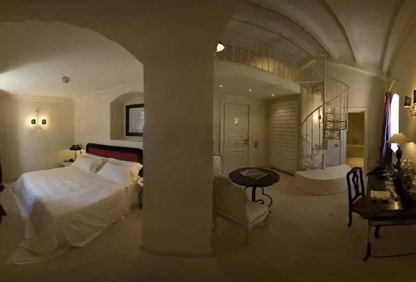 ジュニアスイート, Palazzo Gattini Luxury