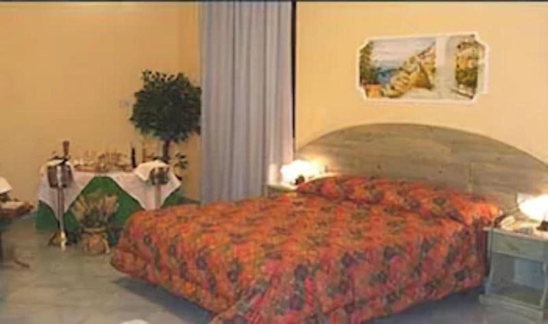 اتاق استاندارد سه نفره, Potenza