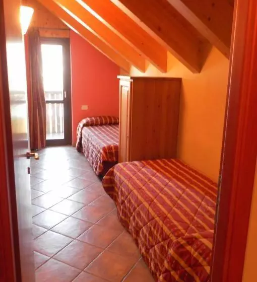 Huoneisto 2 Makuuhuonetta, Residence Stalle Lunghe