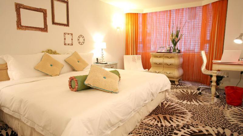 اتاق استاندارد, The Luxe Manor